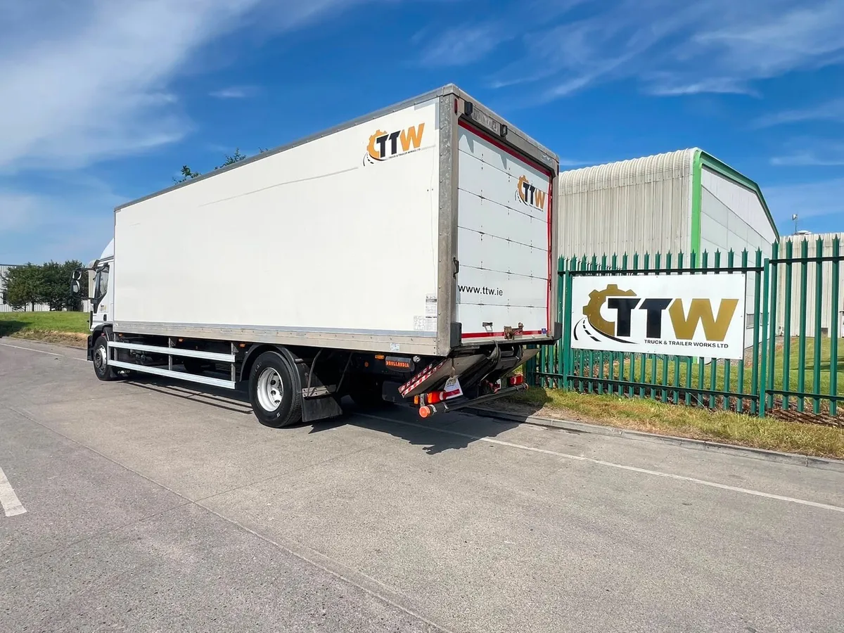 Iveco 18T Box - Available For Hire - Image 2