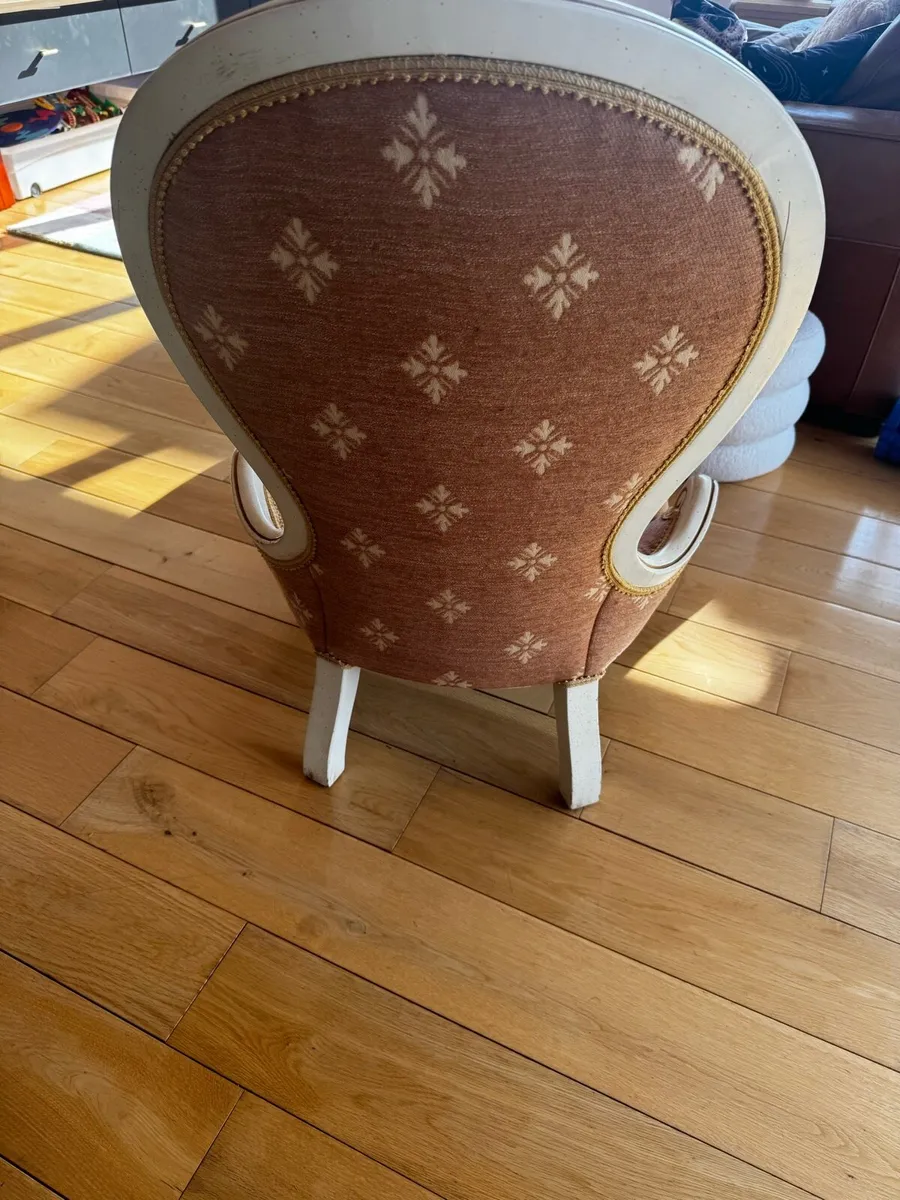 Occasional chair - Image 2