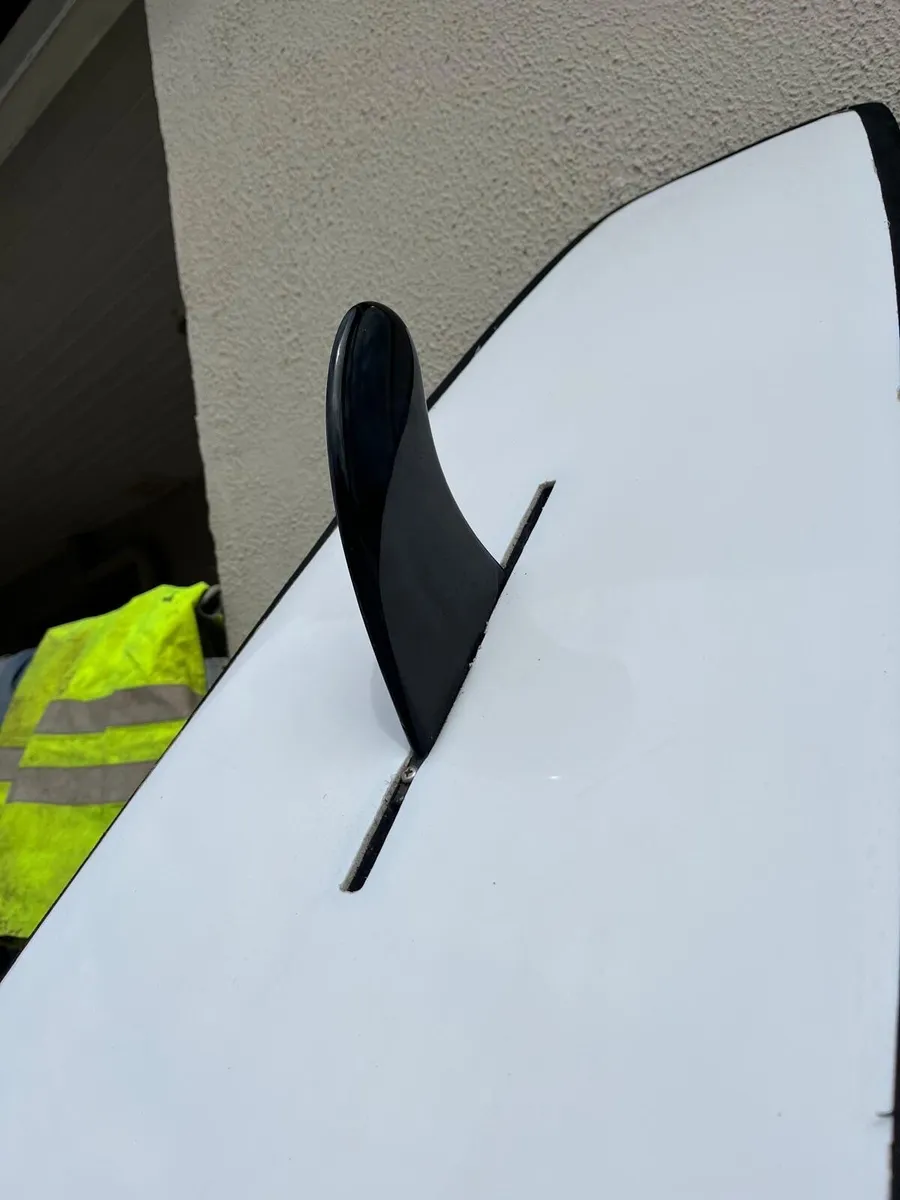 Ishka nipper board 8ft10 - Image 4