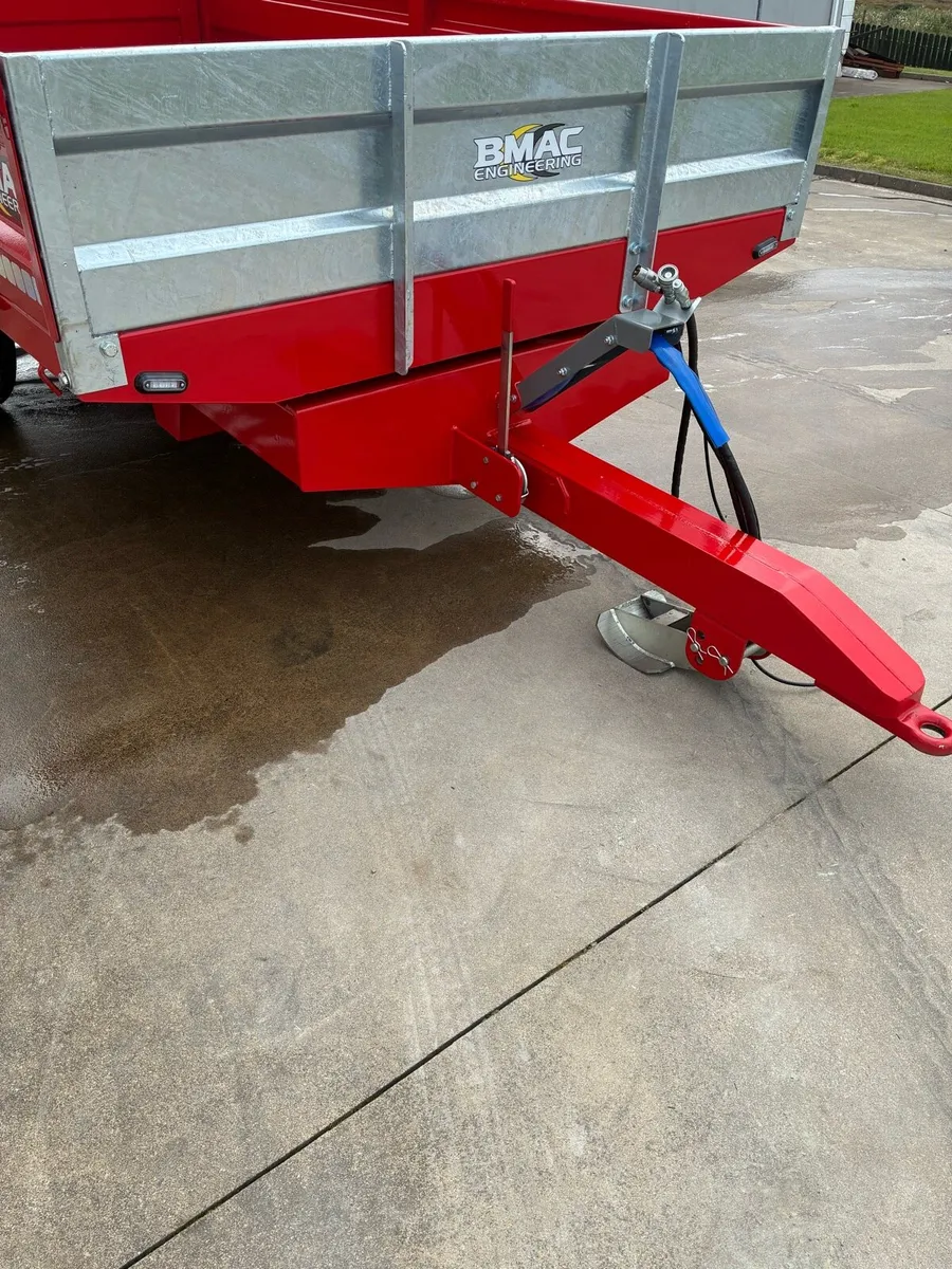 Trailers - Image 2