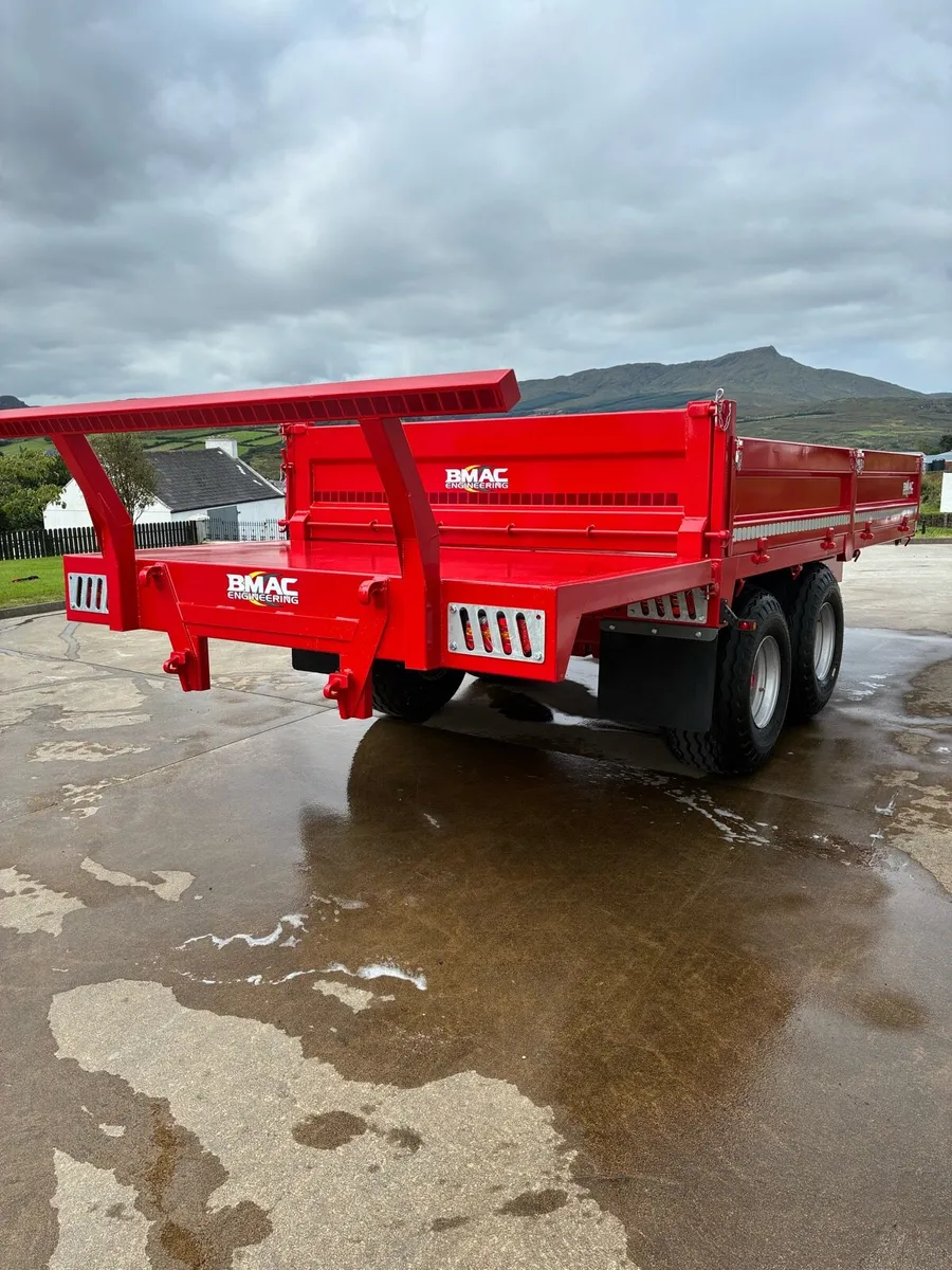 Trailers - Image 4