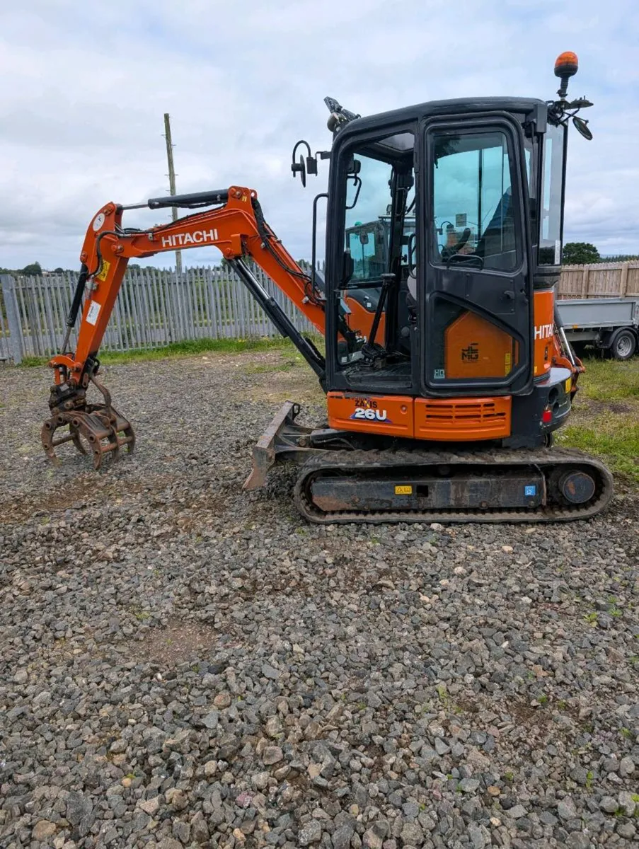 2023 Hitachi 26u-6 low hours - Image 2
