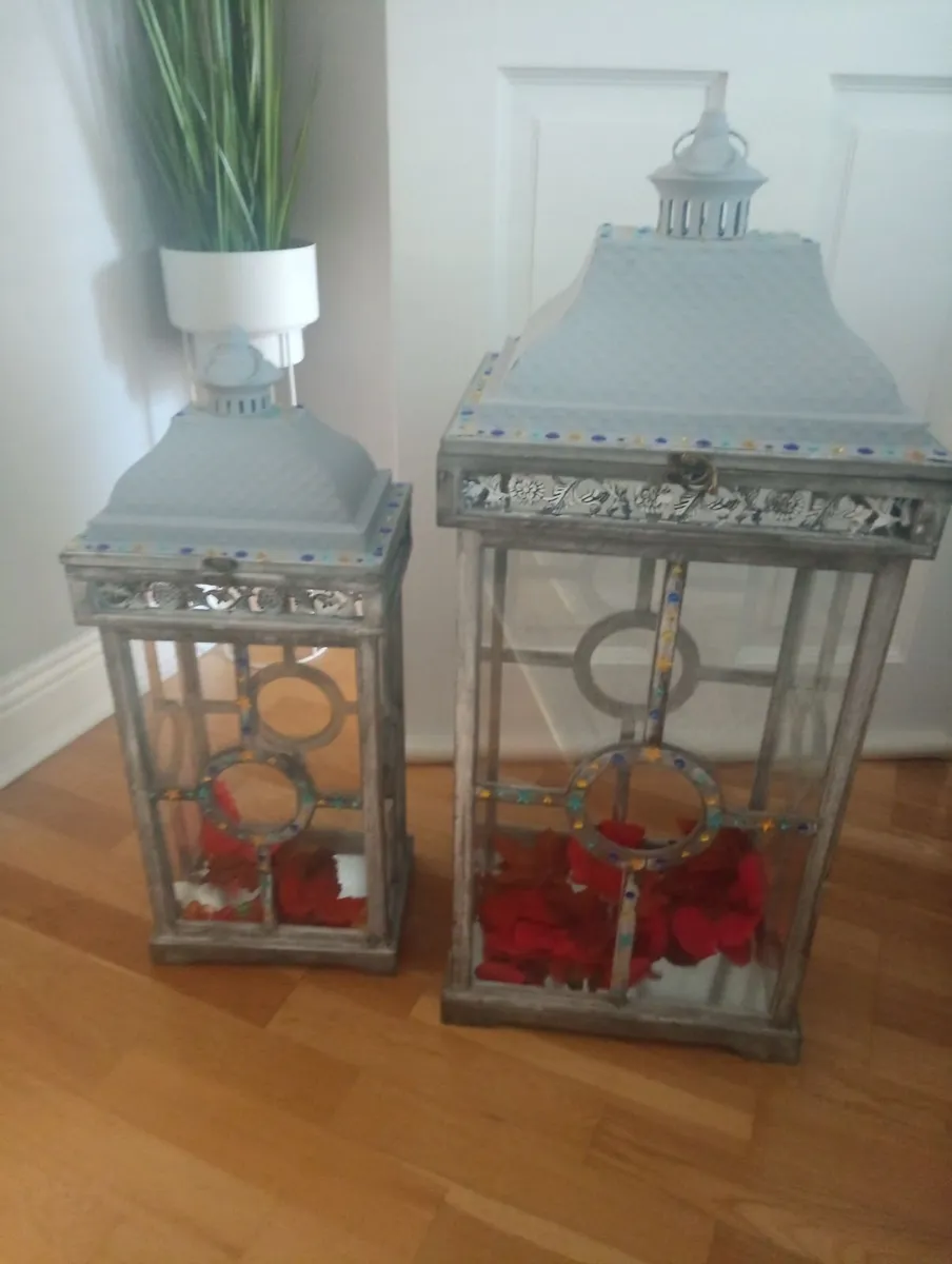 Lantern's - Image 1