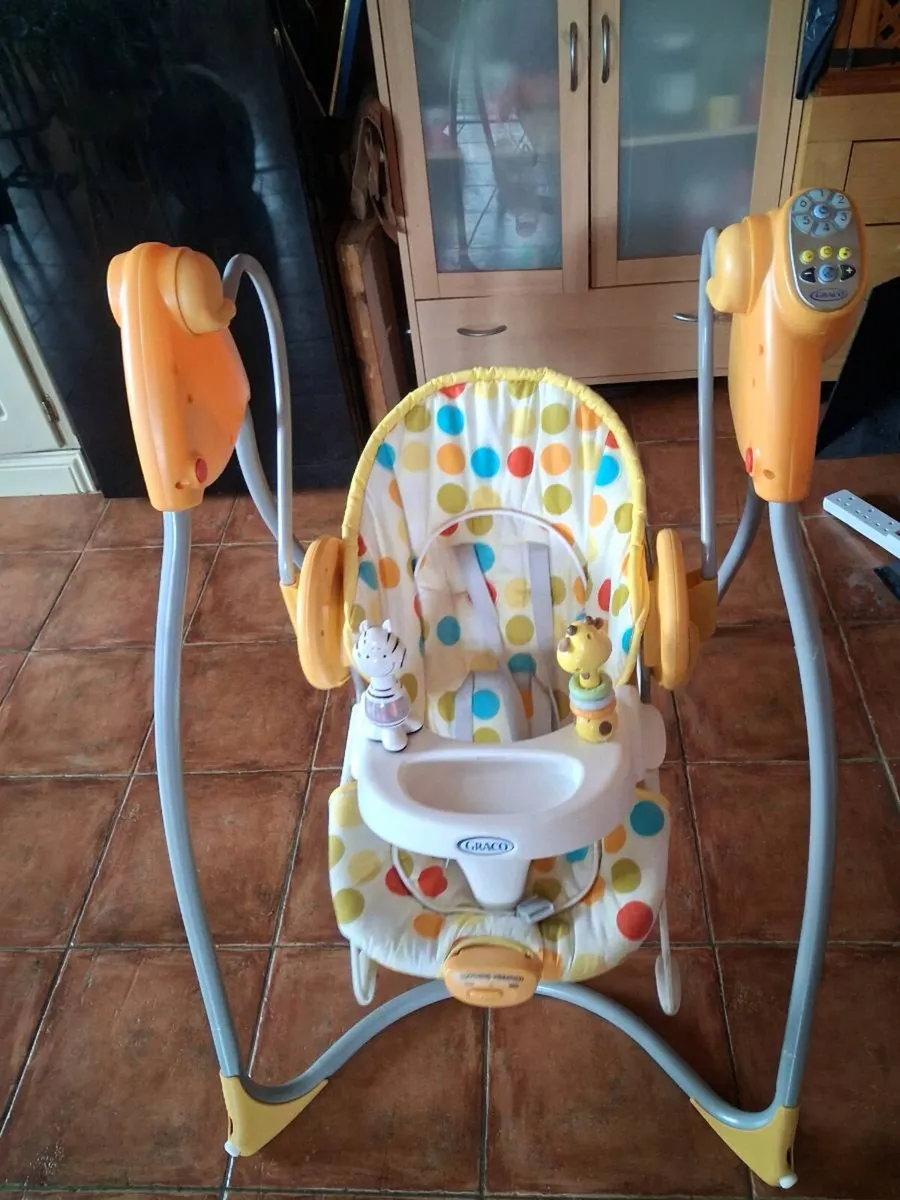 2n1 baby bouncer and swing - Image 2