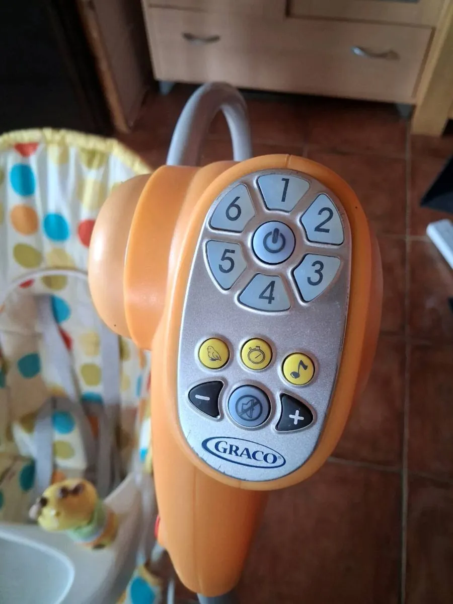 2n1 baby bouncer and swing - Image 3