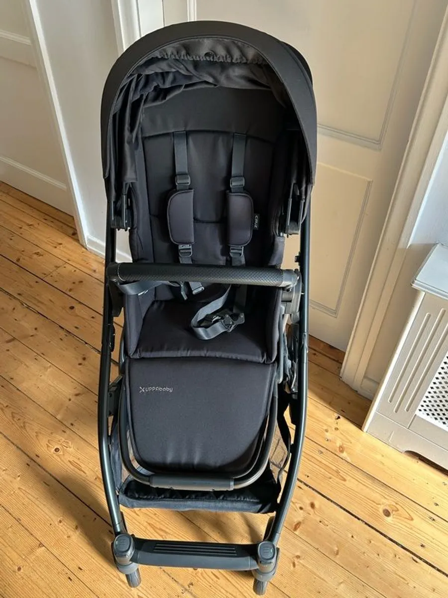 UPPAbaby Cruz V3 - Current Model - New Condition - Image 1