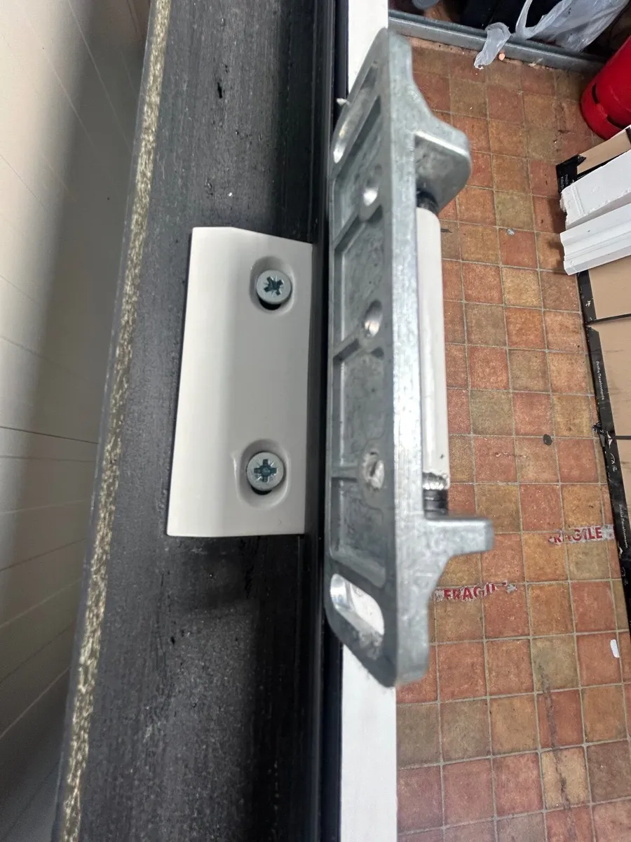 Composite door - Image 3