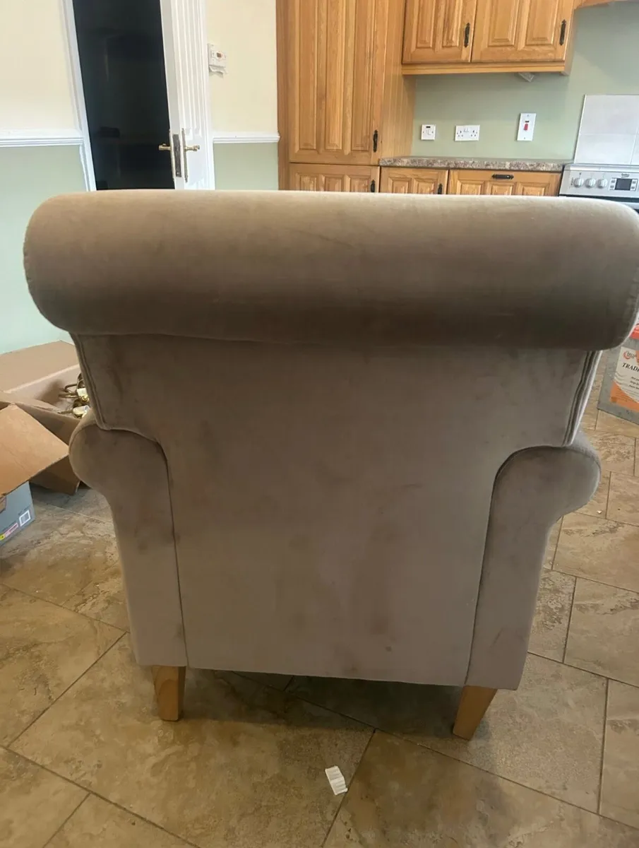 Chairs - Image 2