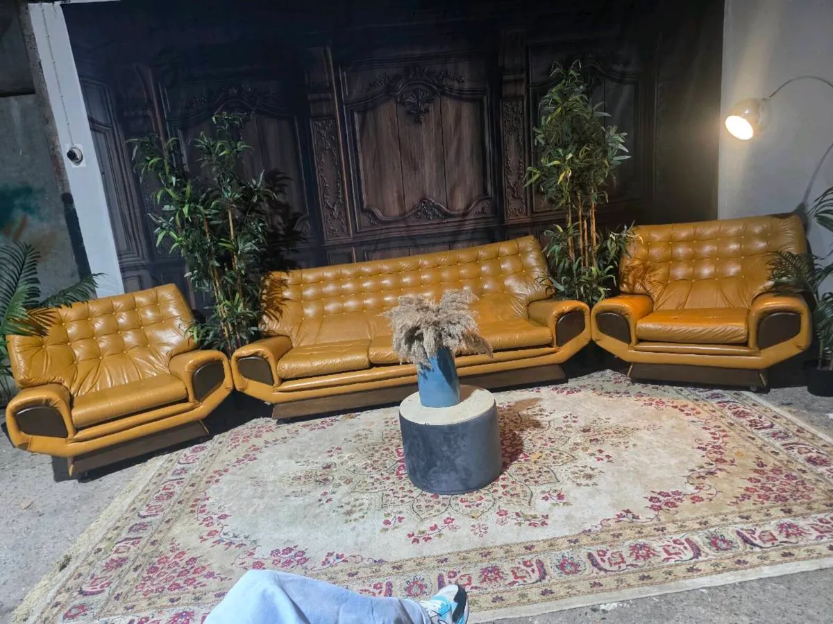 1950's 3+1+1 sofa - Image 2