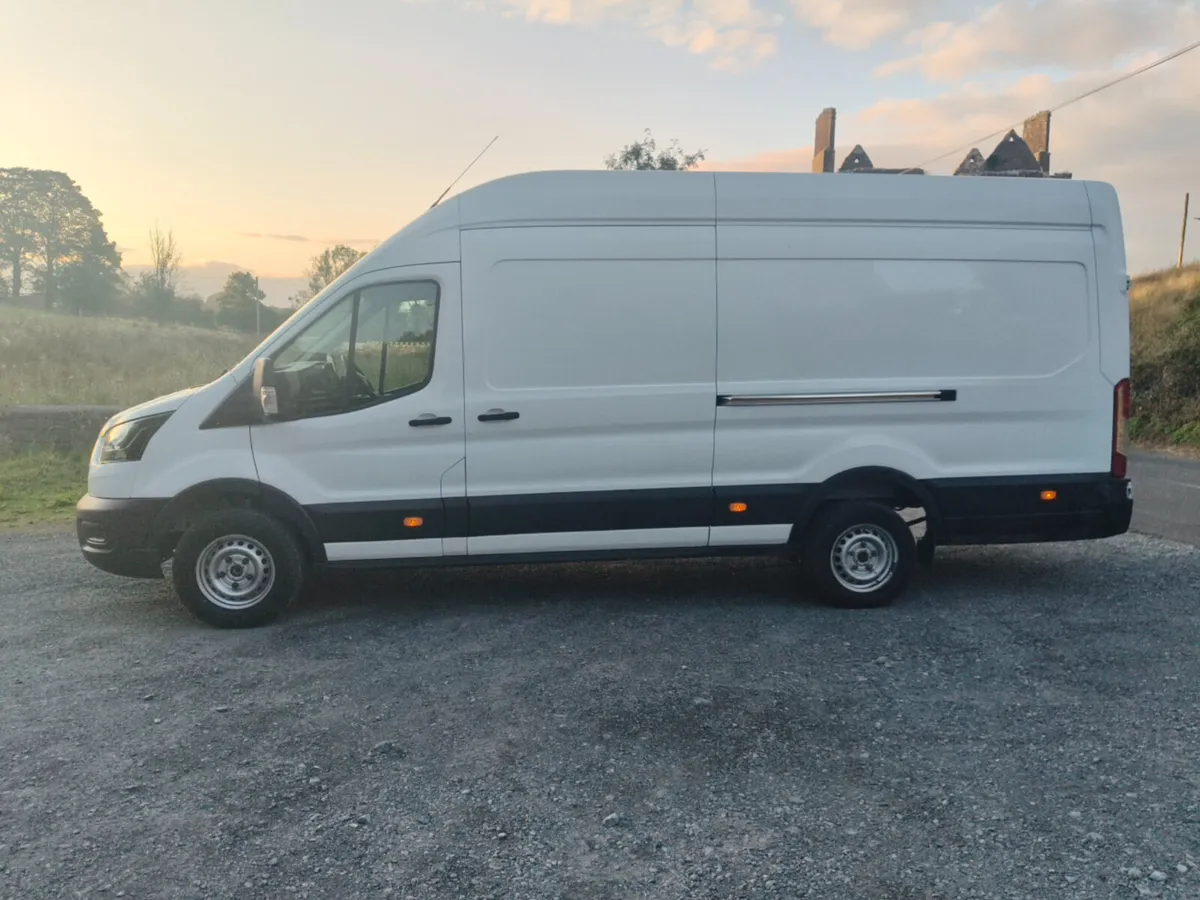Ford Transit 2021 - Image 2