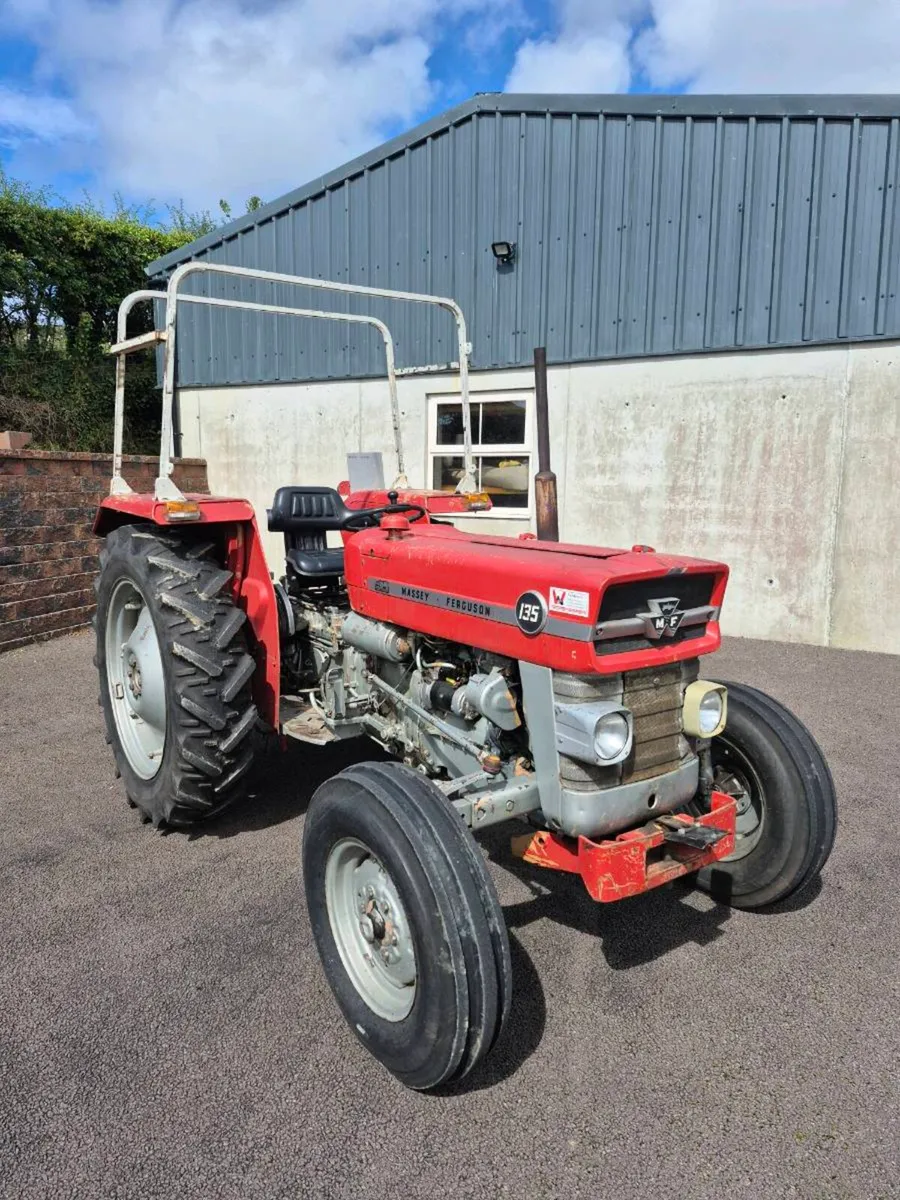 Massey 135 - Image 2
