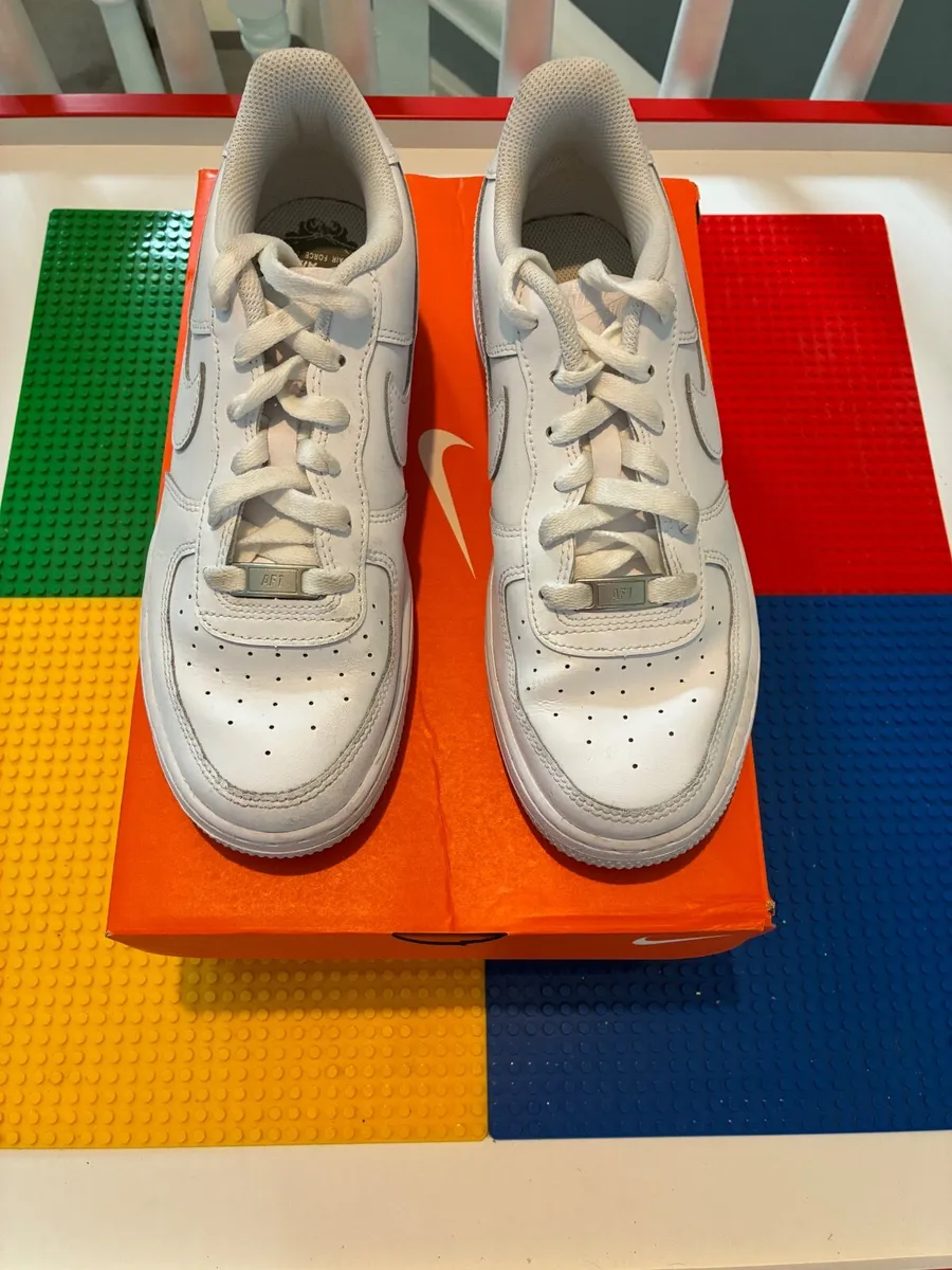 Trainers - Image 3