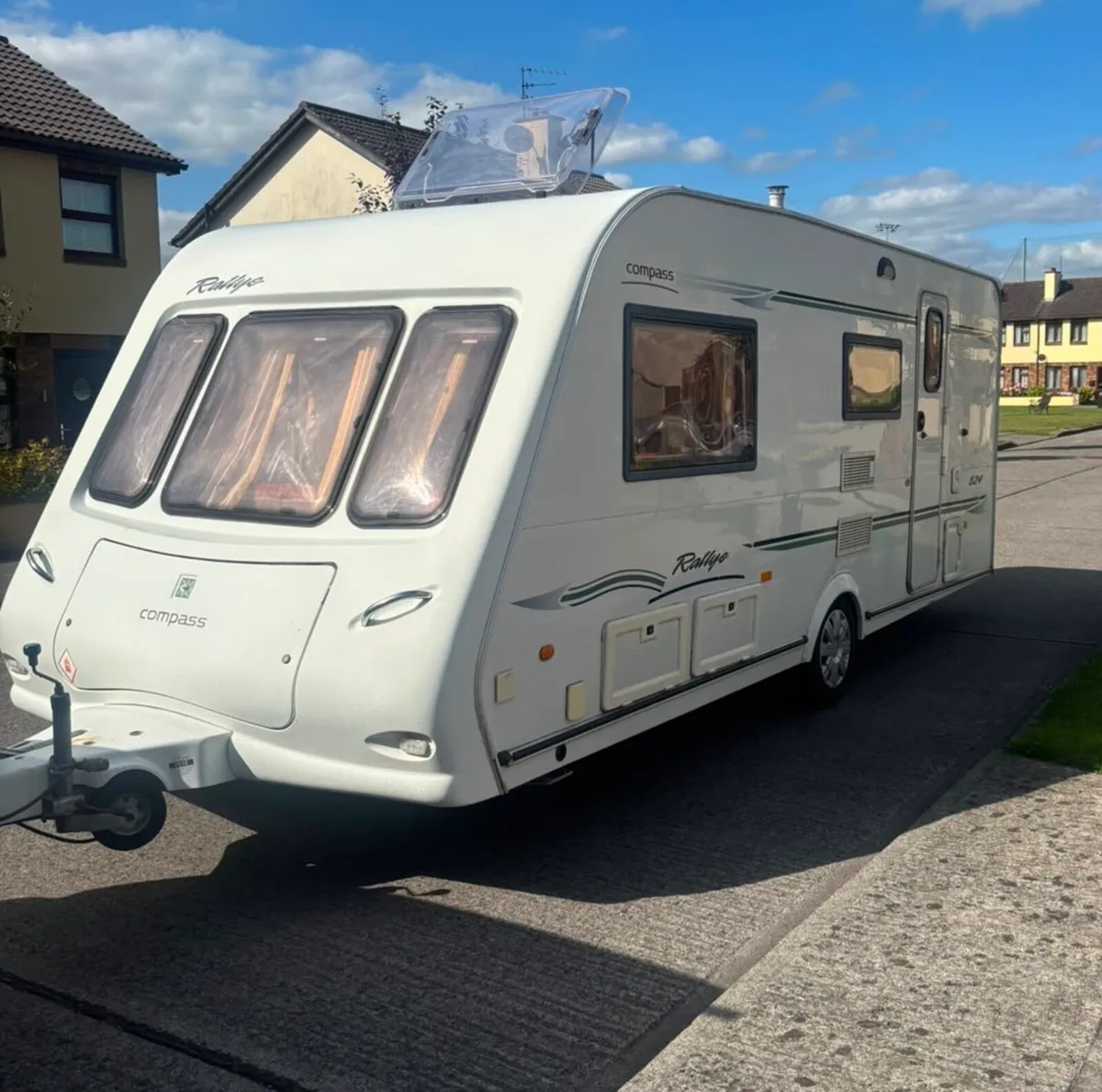 Compass 4/5 berth with Awning - Image 2
