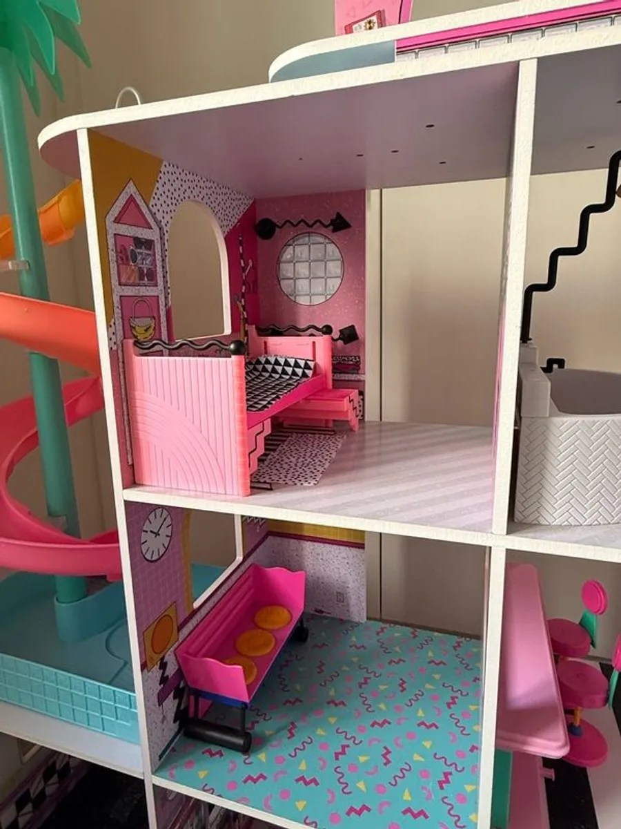 Doll house - Image 3