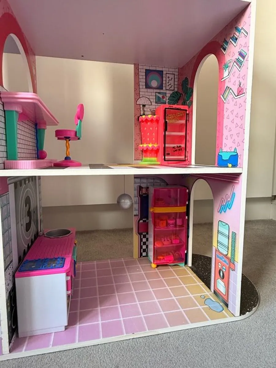 Doll house - Image 4