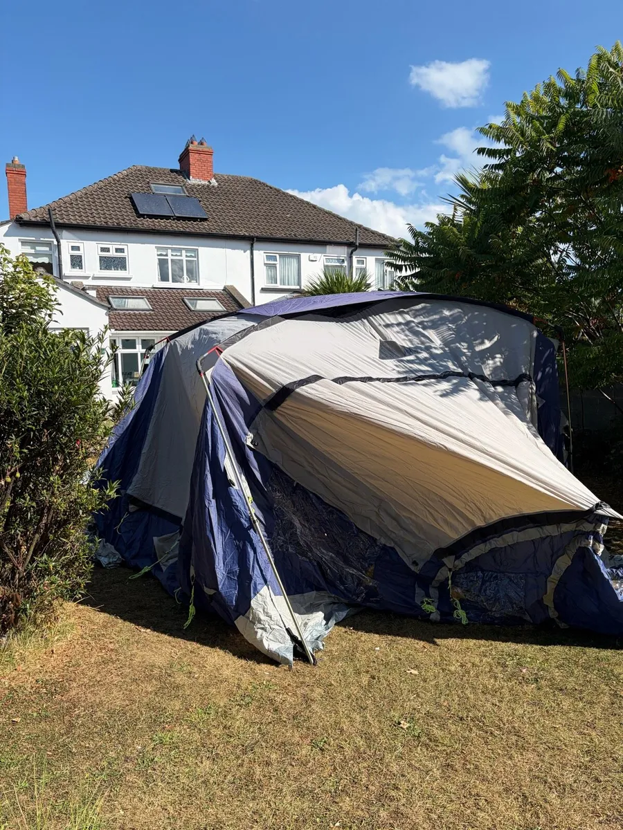 Large family tent - Image 4