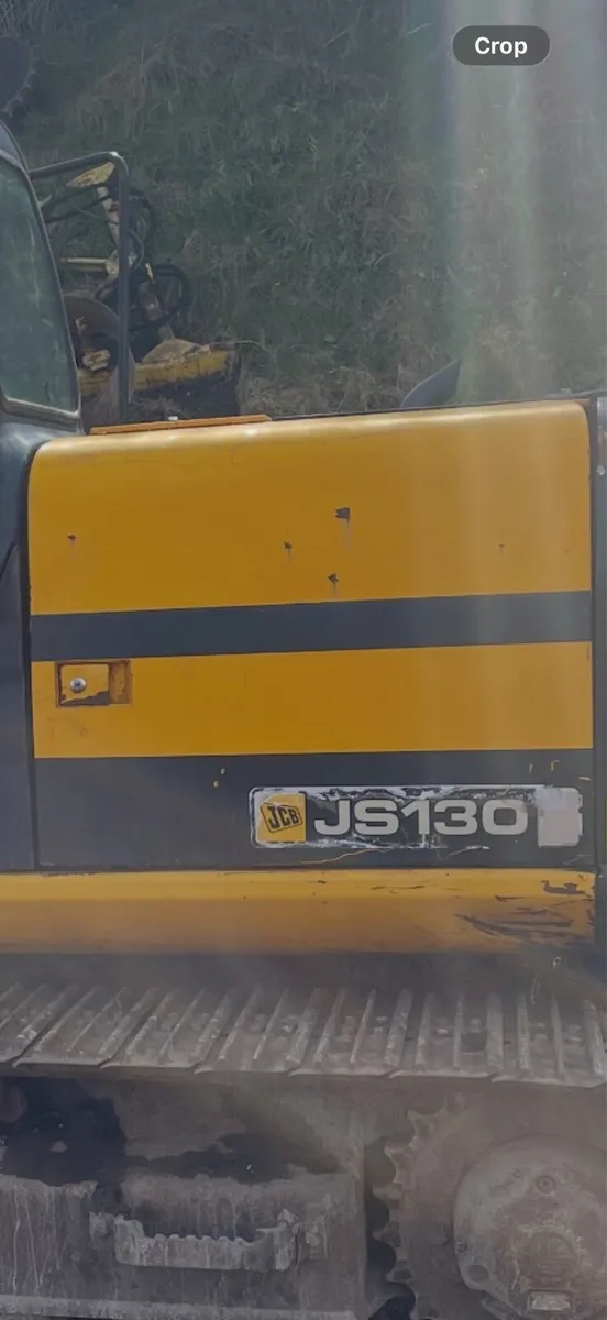 2005 JS130 BATTERY SIDE PANEL WANTED - Image 2