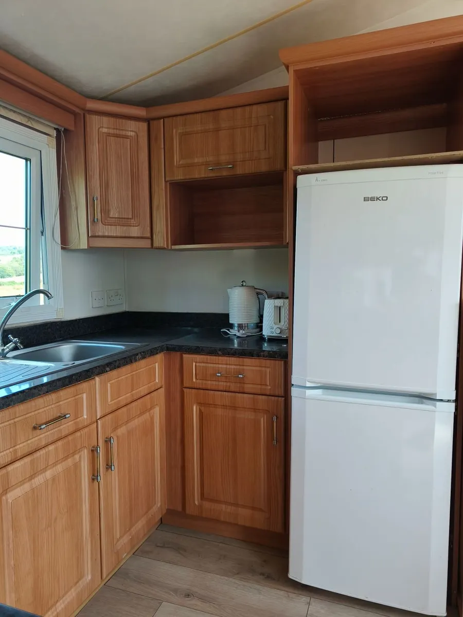 Mobile Home (winter pack, double glazing & stove) - Image 2