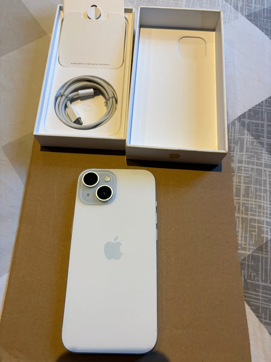 iPhone 15  128 gig & ( Unlocked / Sim Free ) - Image 2
