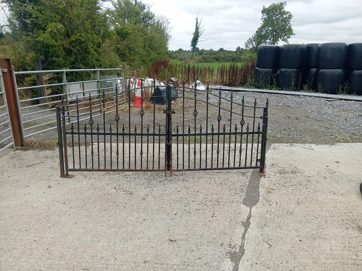 Gates - Image 2