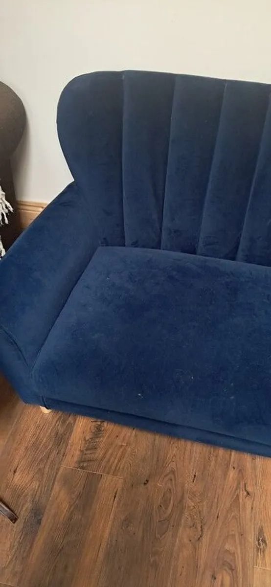 sofa 2 velvet seater - Image 2