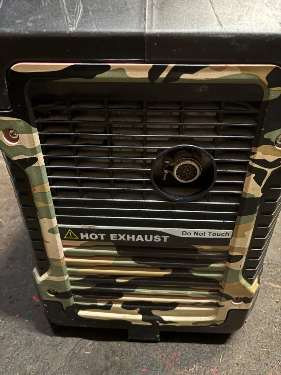 Four stroke inverted generator need service - Image 4