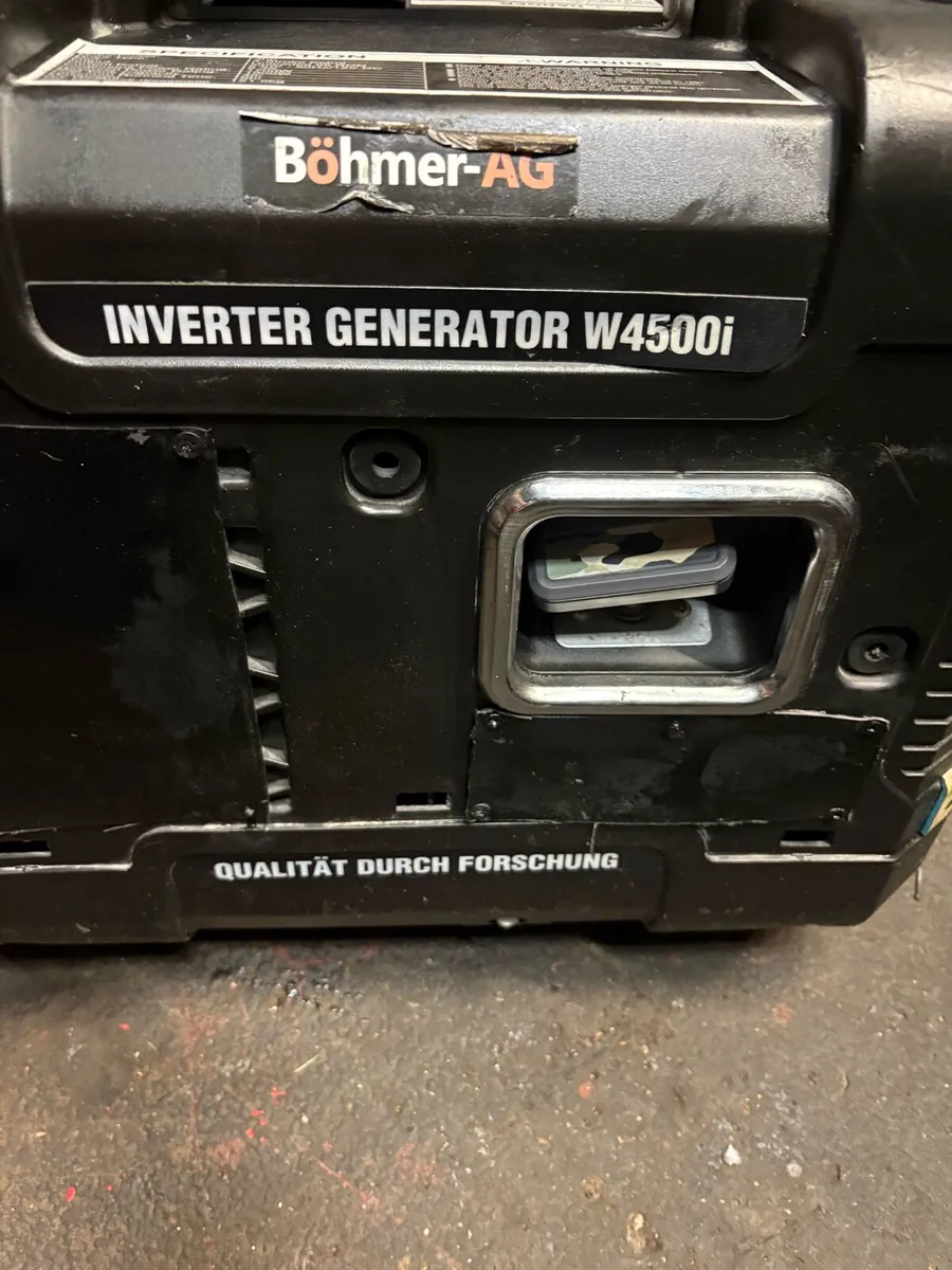 Four stroke inverted generator need service - Image 3