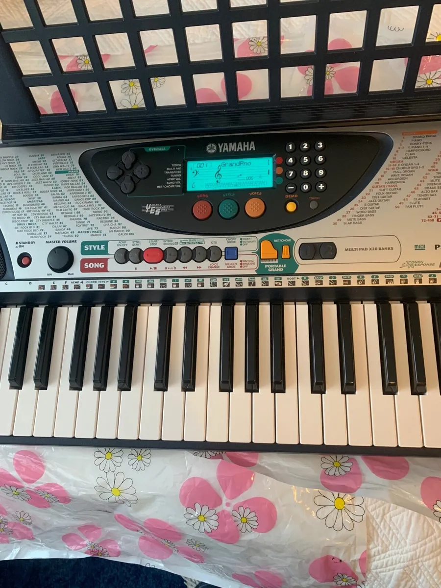 Yamaha PSR-240 Electronic Keyboard with Music Stan - Image 3