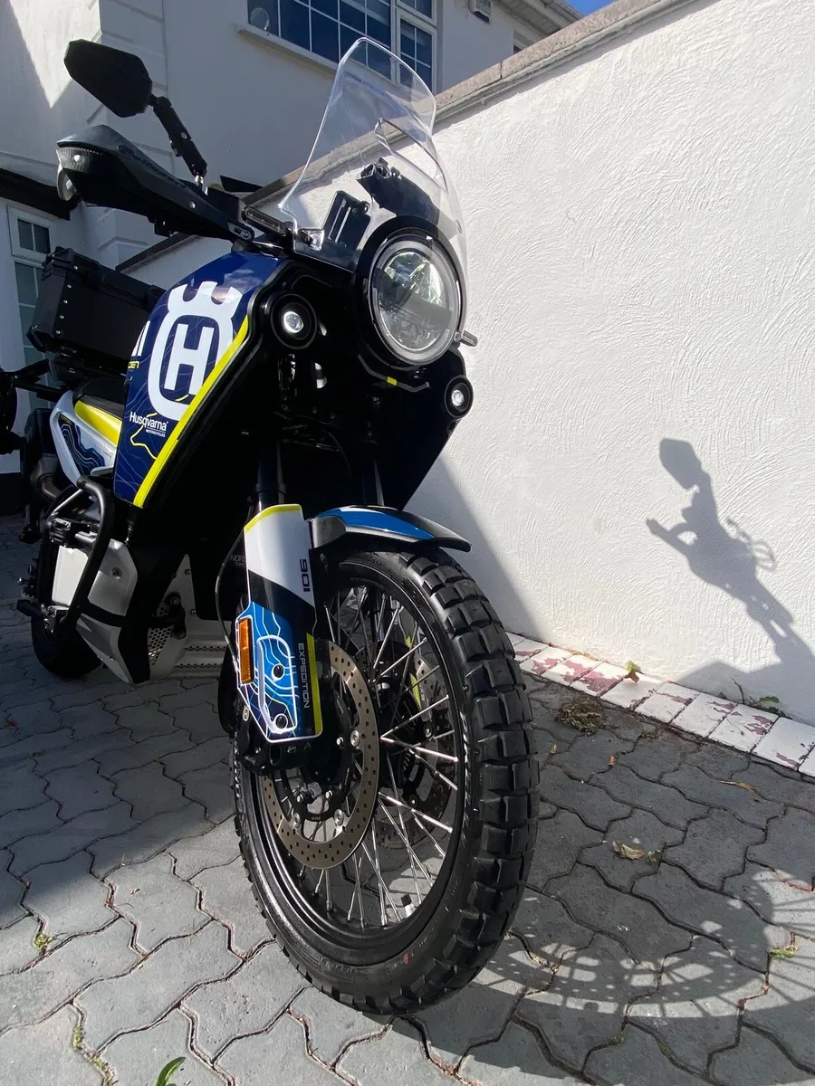 2024 Husqvarna NORDEN 901 - Image 3