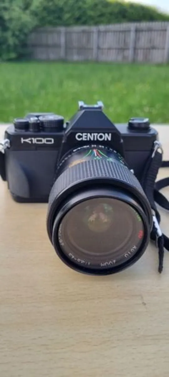 Centon K100 Camera 1.3;5 28-70mm - Image 1