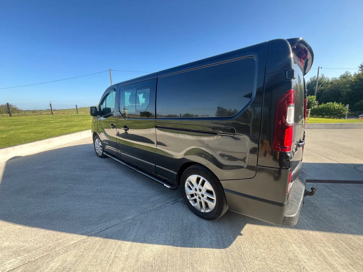 Renault trafic 2017 - Image 2