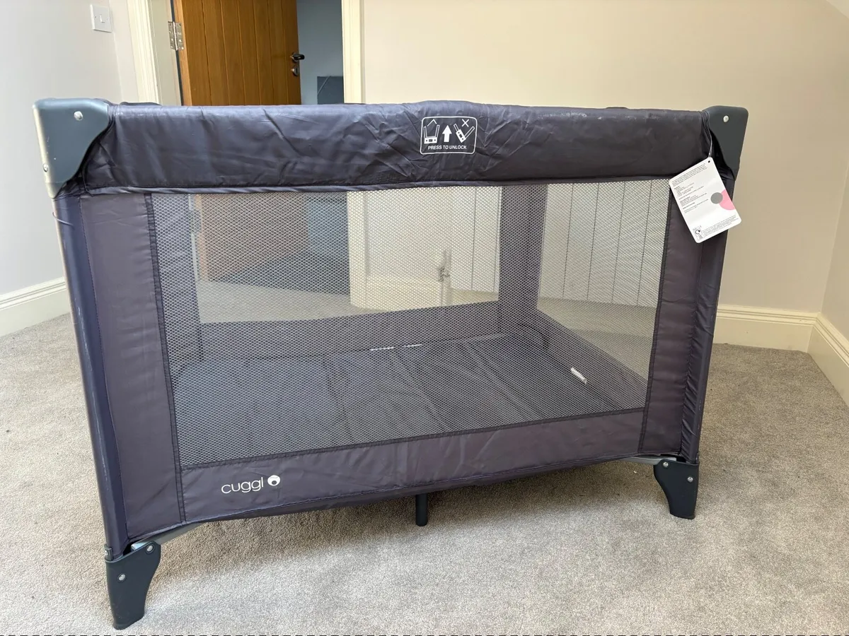 Carry cot - Image 1
