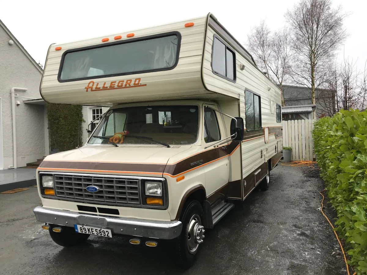 Camper Rv - Image 3