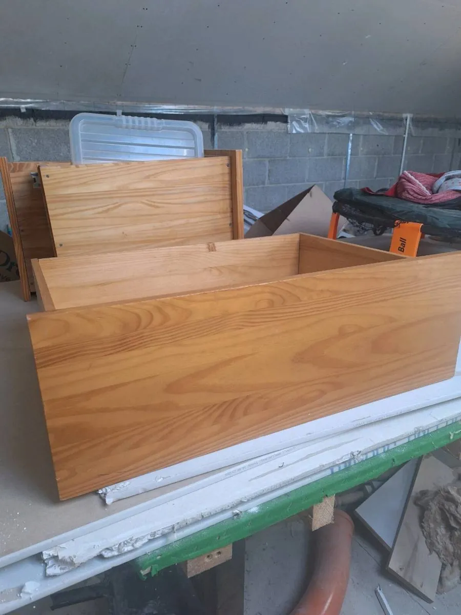 Bed - Image 4