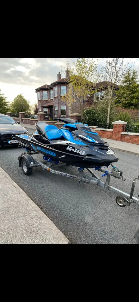 Jet Ski - 2019 - GTR230 - 53 Hours - Image 3