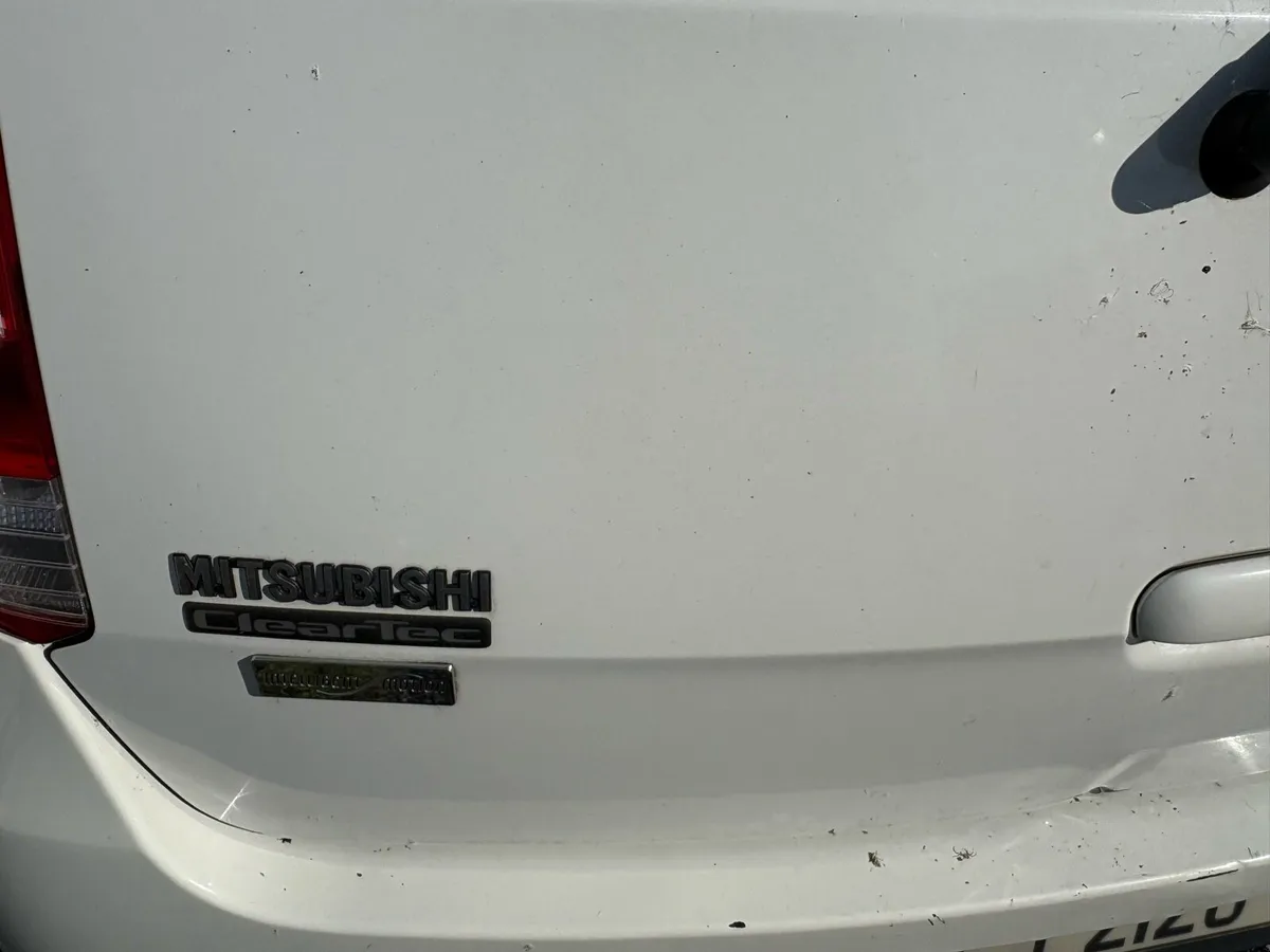 Car for parts - Image 3