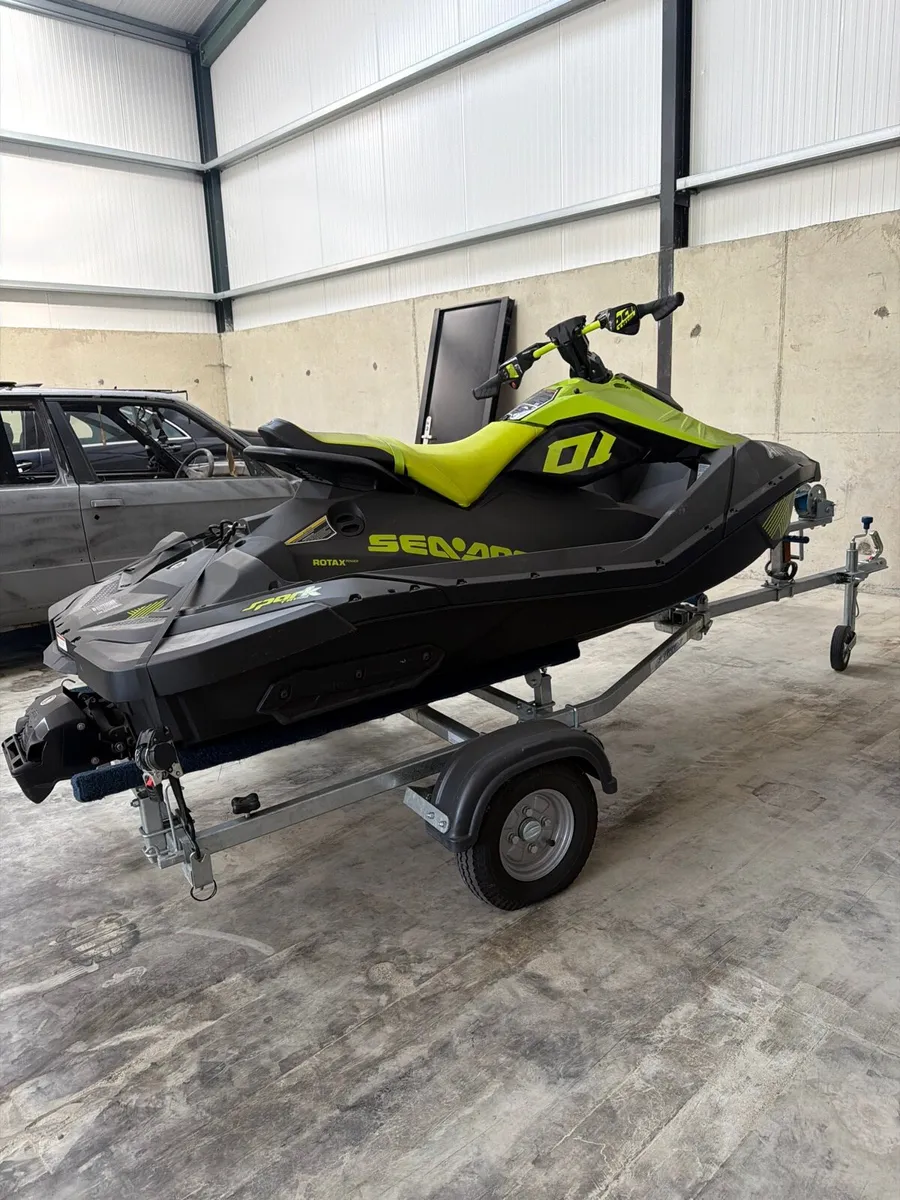2023 Sea-Doo Spark Trixx 2up! - Image 3