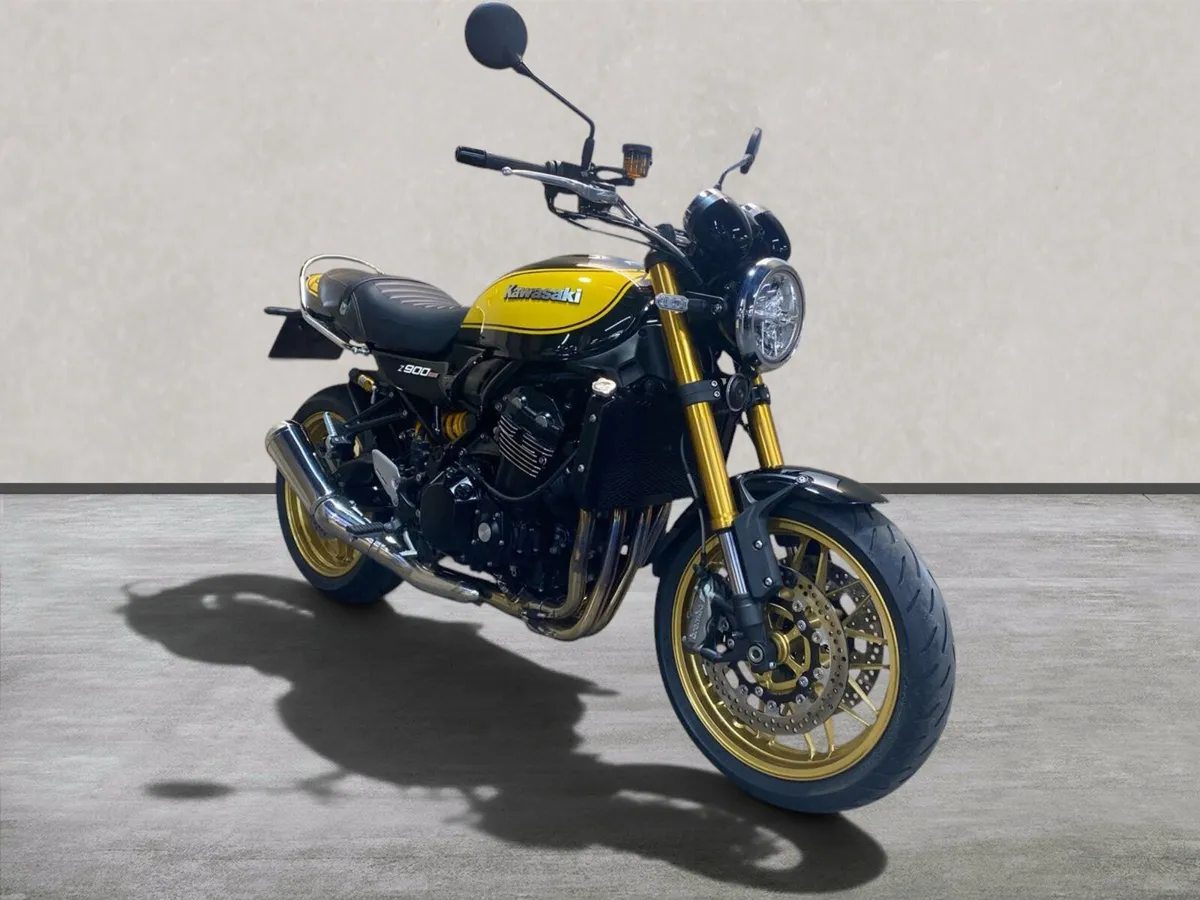 Kawasaki Z900 RS SE with Extras, NI Registered - Image 3