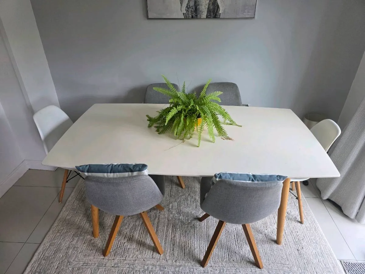 Kitchen Table & 6 chairs - Image 2