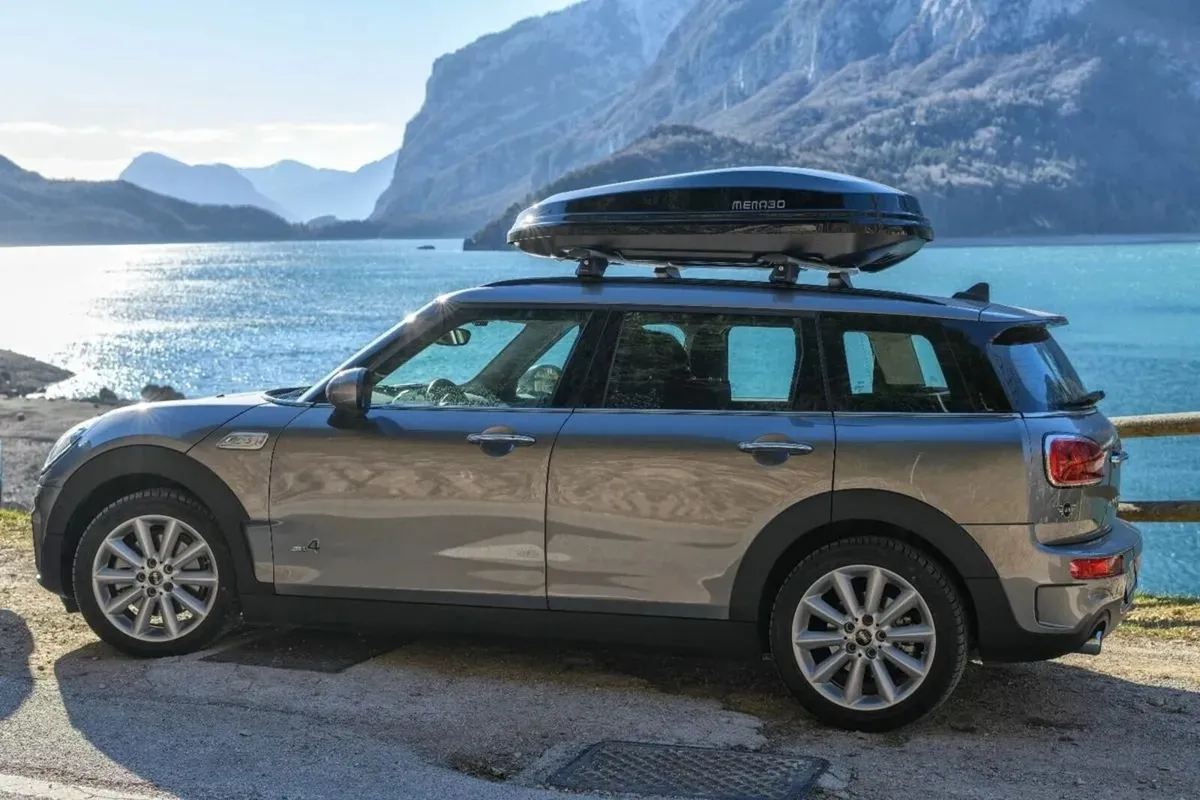 🚗 MENABO MANIA 320 CAR HOLIDAY ROOF BOXES - Image 1