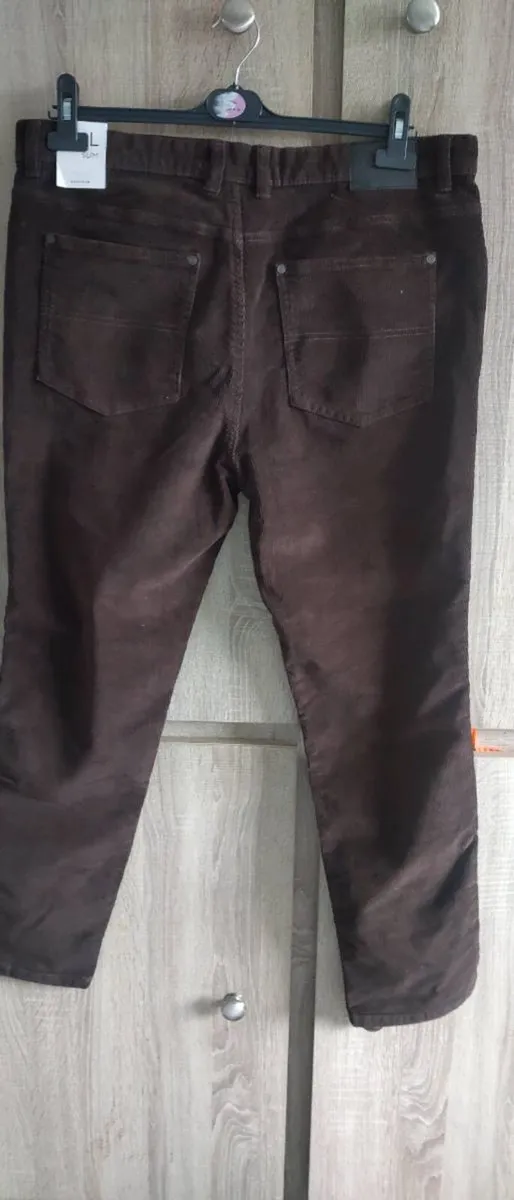 Corduroy slim trousers dark brown size L - Image 3