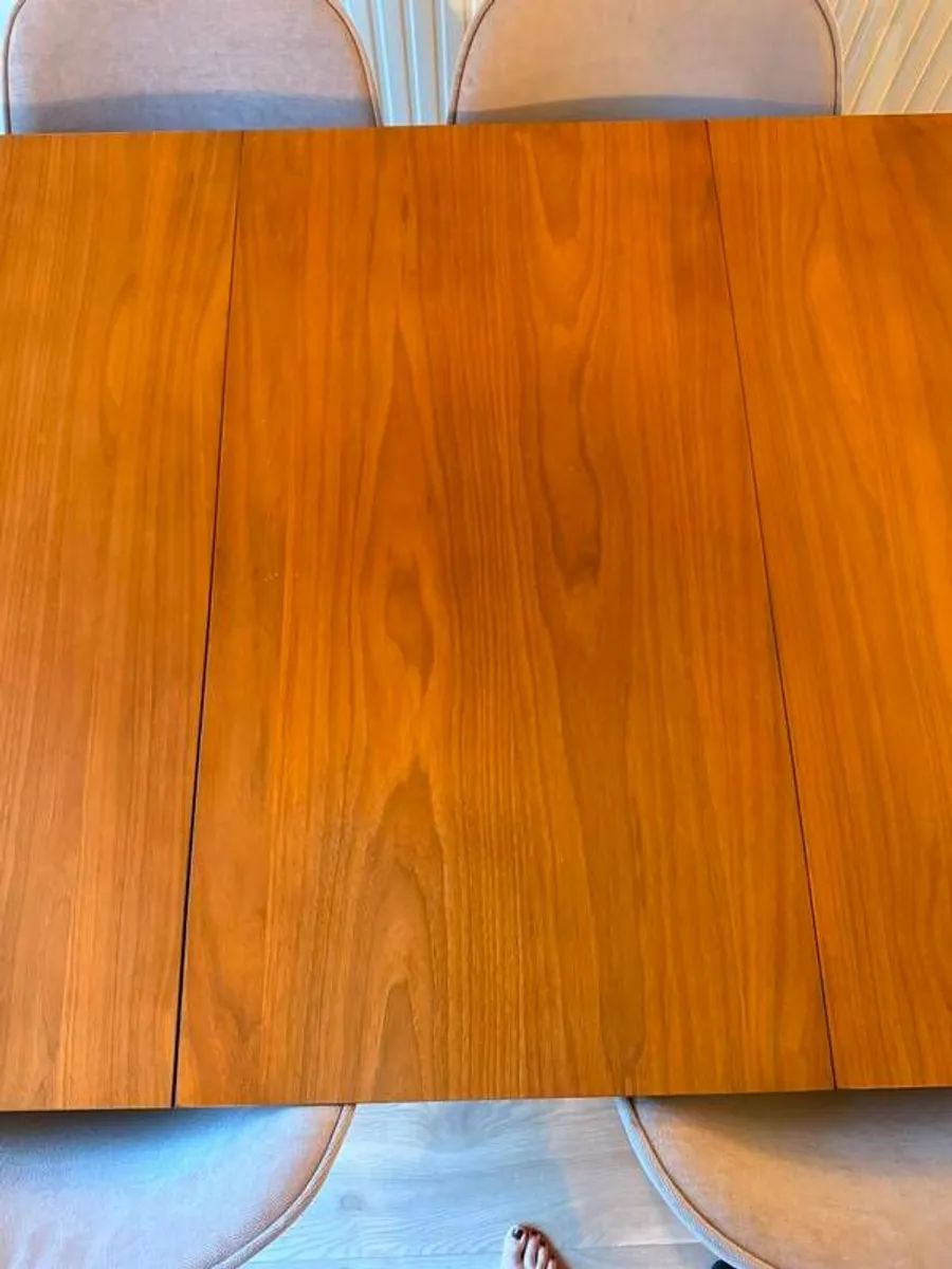 Dining table and Chairs - Image 4