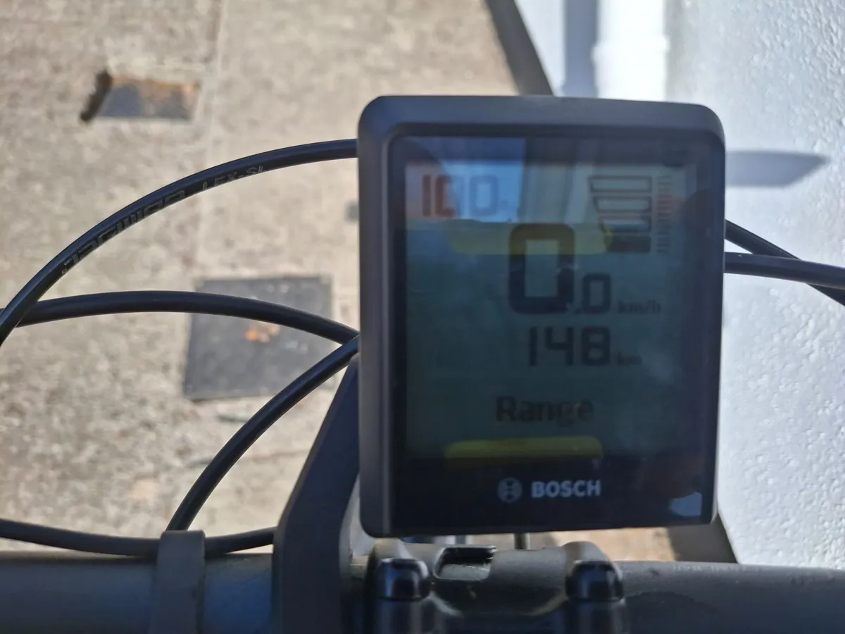 Cube electric touring bike - Image 3