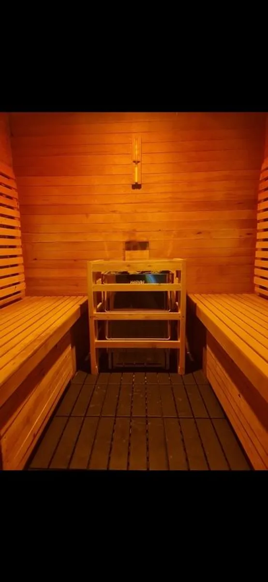 6 Person Traditional Finnish Sauna with Harvia Senator T9 stove - Image 2