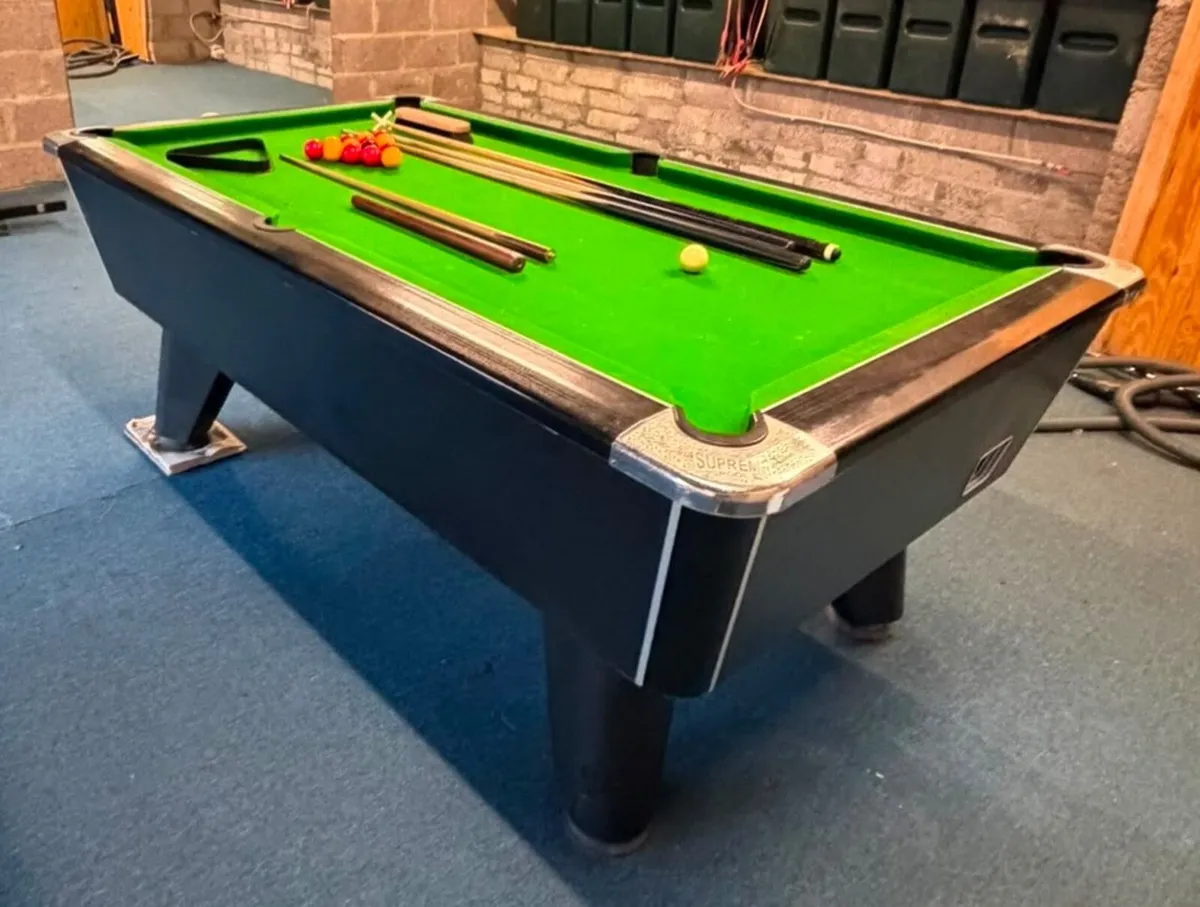 Pool table - Image 2