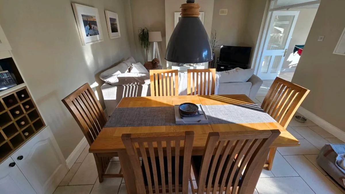 Dining table and chairs - Image 3