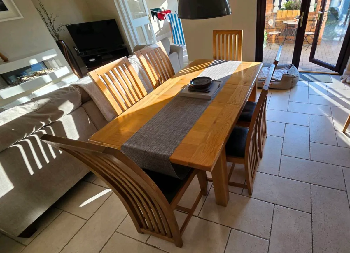 Dining table and chairs - Image 4