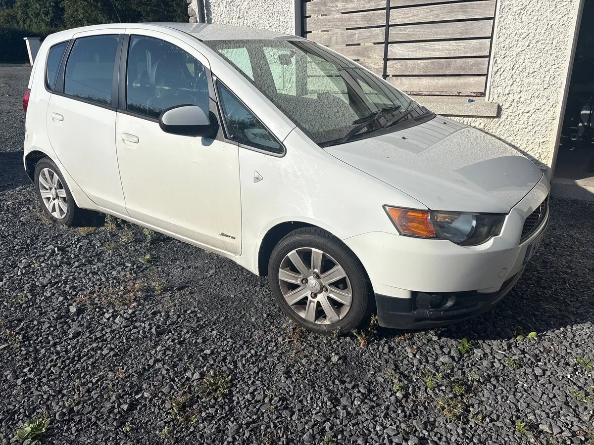 Car for parts - Image 1
