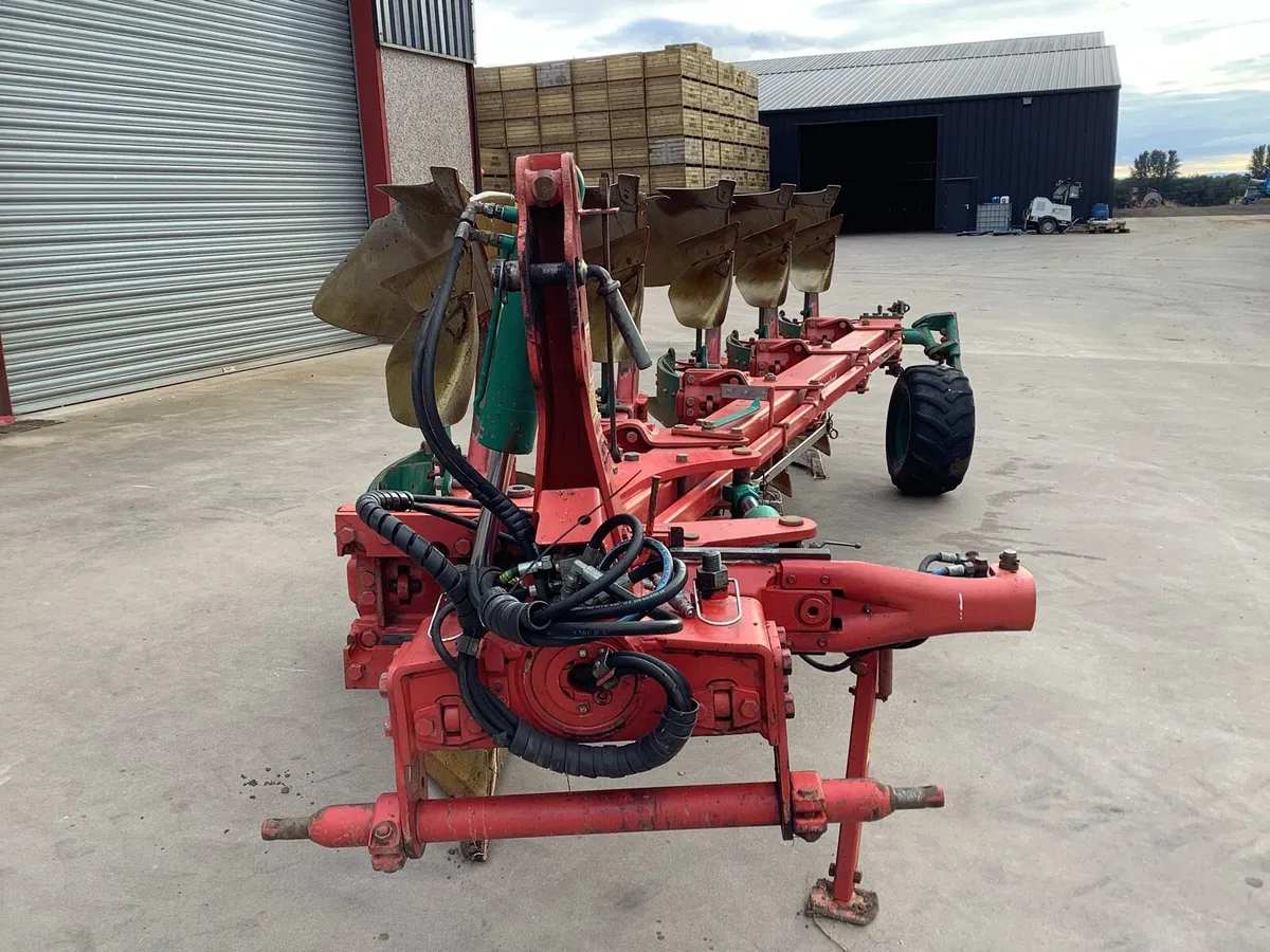 Kverneland Plough - Image 3