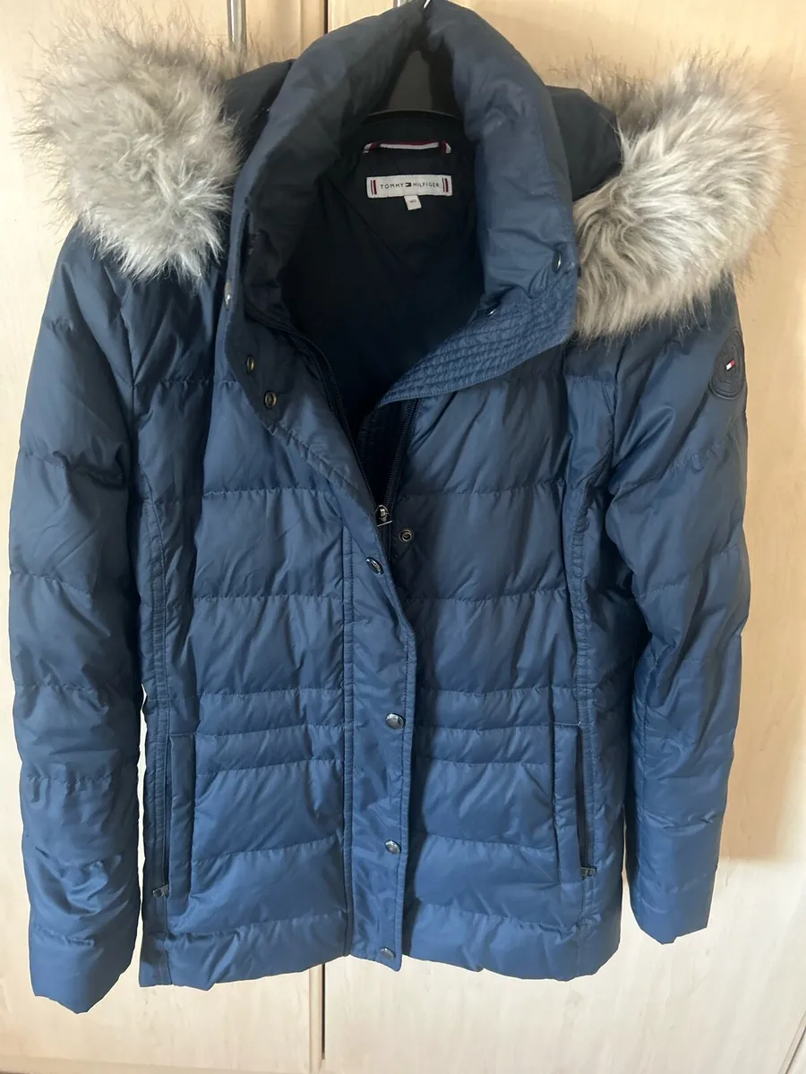 Tommy Hilfiger Ladies Padded Jacket - Image 1